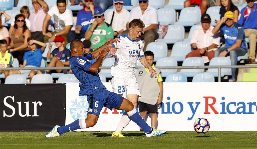 nhan-dinh-soi-keo-tenerife-vs-oviedo-luc-3h00-ngay-1-12-2022
