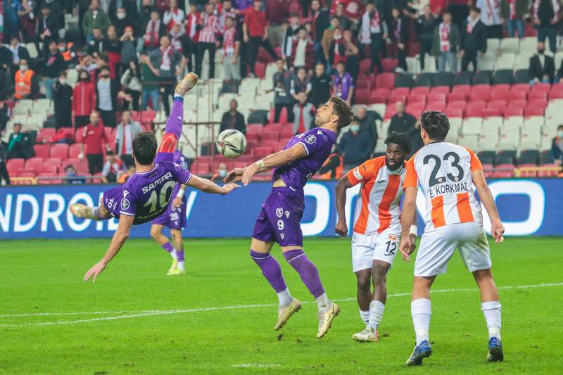 Soi kèo nhận định Samsunspor vs Adanaspor lúc 20h00 ngày 25/12/2022