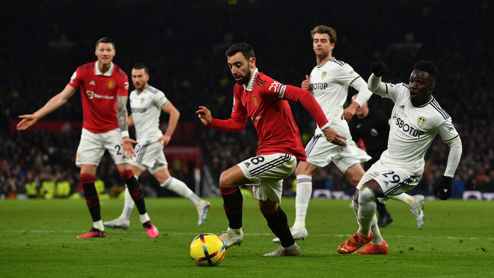 nhan-dinh-soi-keo-leeds-vs-mu-luc-21h00-ngay-12-2-2023