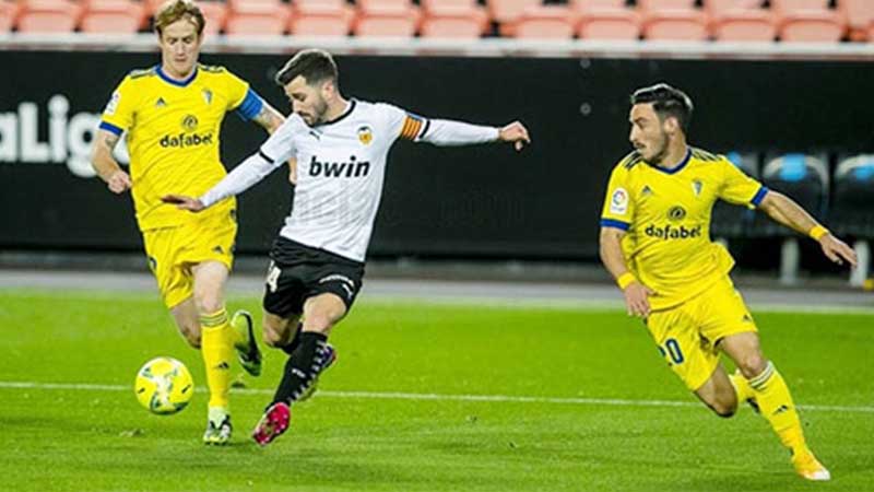 Soi kèo Cadiz vs Valencia