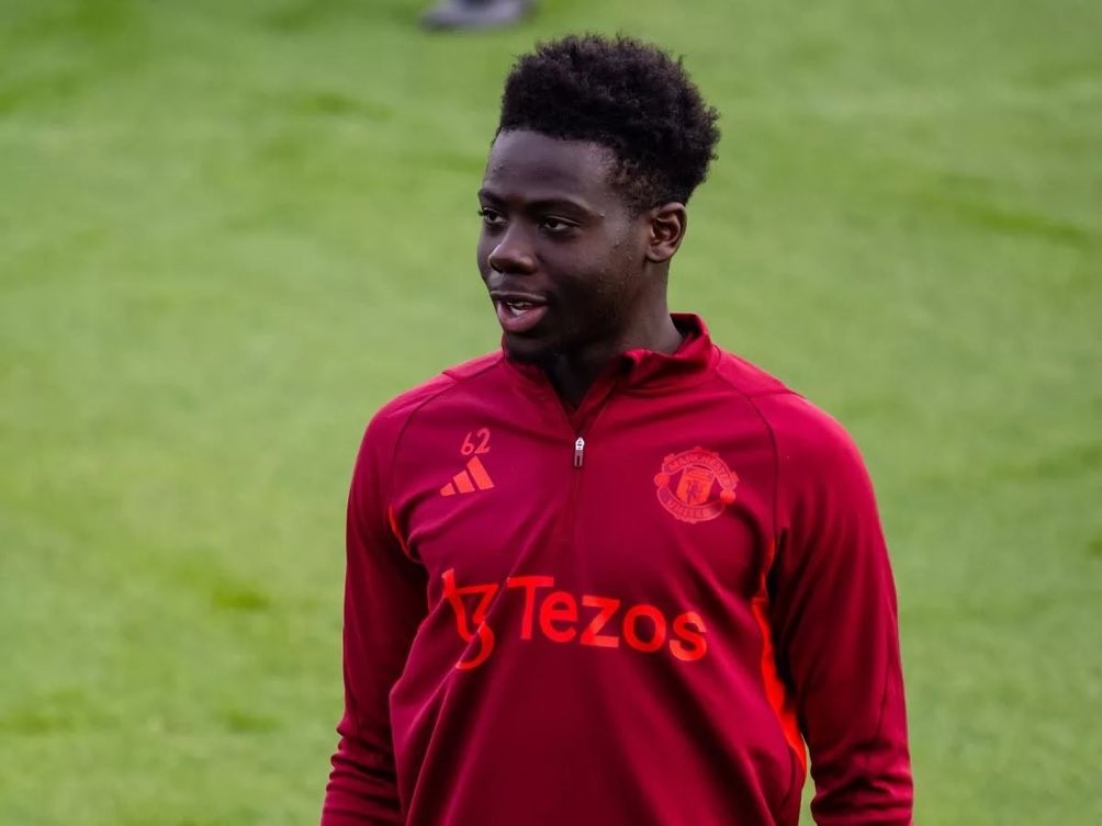 HLV Erik Ten Hag gọi tên Omari Forson cho vị trí tiền đạo cắm của MU trong bối cảnh Hojlund chấn thương
