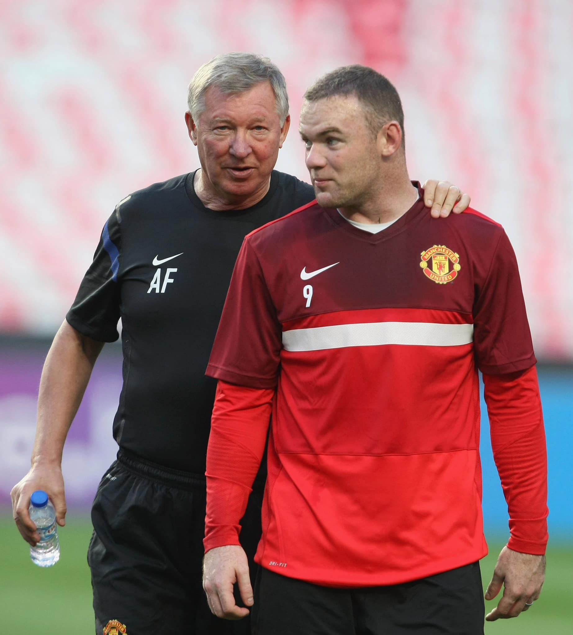 Rooney thừa nhận mối quan hệ rạn nứt với Sir.Alex hồi 2010